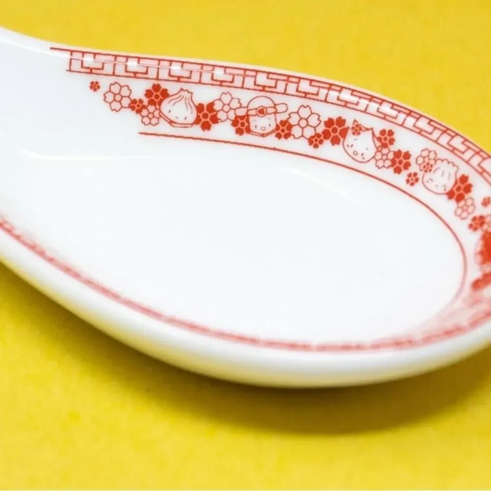 Wontoninamillion advent calendar item Red and White Ceramic Spoon new